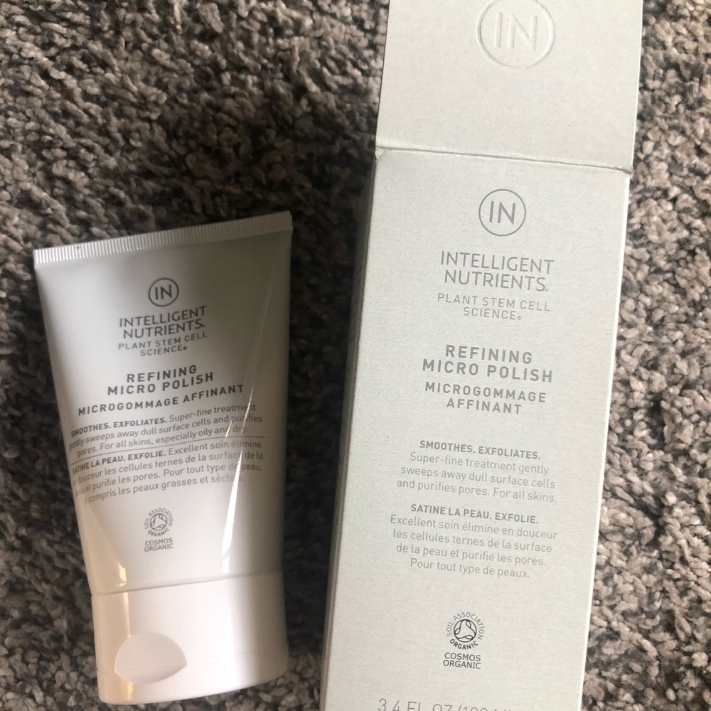Intelligent Nutrients Face Polish